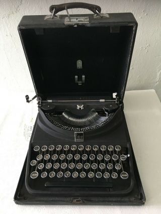 Vintage Italy Typewriter Olivetti Ico Portable