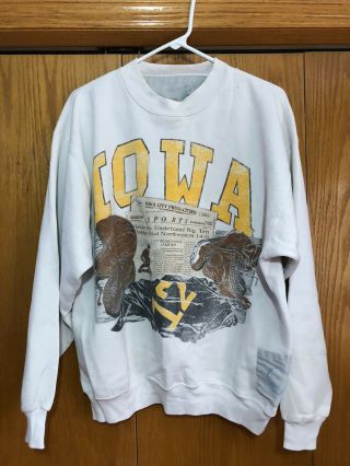 Vintage Iowa Hawkeyes Sweatshirt Sweater Size S - M White Classic College Football