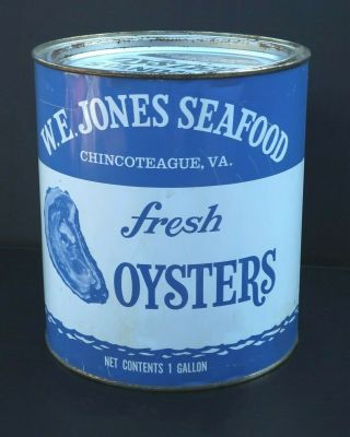 Vintage W.  E.  Jones Gallon Oyster Tin Can Chincoteague Virginia
