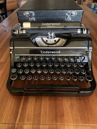 Underwood Champion Typewriter Vintage Circ 1930’s? G1140664 With Case