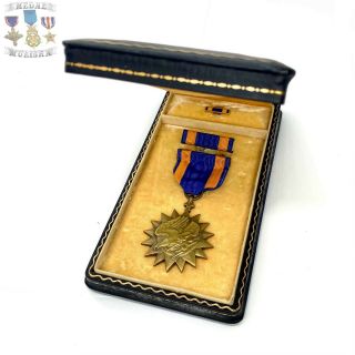 Wwii Usaac Air Medal Wrap Brooch Ribbon Bar Lapel Pin Case Air Corps Ww2