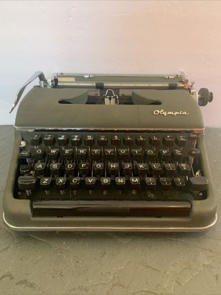 Vintage Olympia Sm3 Typewriter Seafoam Green With Case