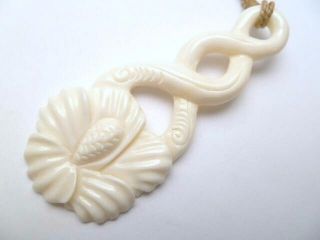 Hawaii Jewelry Flower Buffalo Bone Carved Pendant Necklace/choker 35282