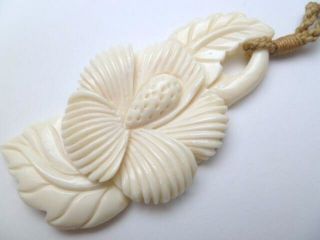 Hawaii Jewelry Flower Buffalo Bone Carved Pendant Necklace/choker 35285