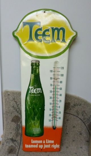 Vintage Teem Lemon & Lime Drink Painted Tin 27.  5 " Thermometer
