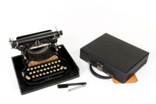 Vintage C1935 " Corona 3  Special " Portable Folding Typewriter & Case 1531