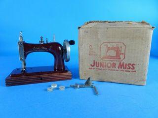 Vintage 1940s Artcraft Junior Miss” Toy Sewing Machine W/ Box