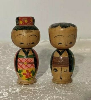 Vintage Pair Tiny Wooden Bobblehead Kokeshi Japanese Dolls 2.  25 " Tall Euc Japan