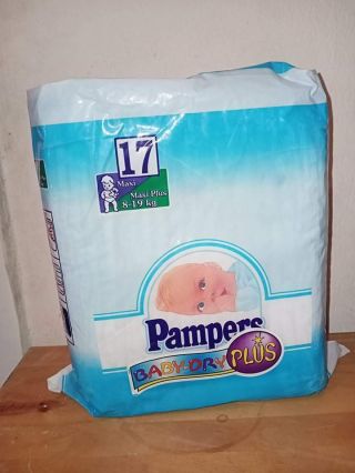 Vintage Pampers Boy Baby Dry Maxi Plus 8 - 19 Kg17 Plastic Diapers