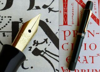 Pelikan 100 Black Celluloid & Bhr Fountain Pen 1930.  14k F Full Flex Nib.