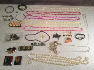 Costume Jewelry Over 11 Pounds Vintage To Modern Necklaces Bracelets Pins,  More