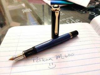 Boxed Pelikan M600 Souverän Fountain Pen Blue 14k Gold - Med Nib