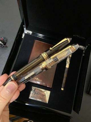 Pilot Custom 823 Fine 14k Gold Nib Fountain Pen Amber - Gently