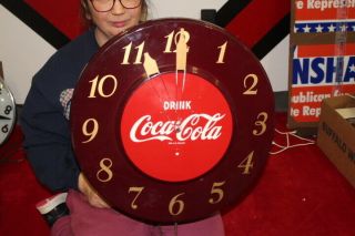 Vintage C.  1950 Coca Cola Soda Pop Fountain Gas Oil 18 " Metal Clock Sign