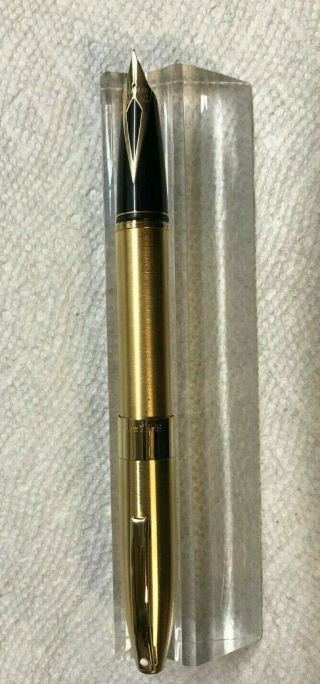 Sheaffer Legacy Fountain Pen 18k Fine Point,  Model 9030 R&d Engraving Sample