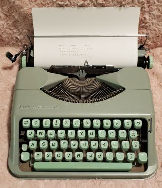 Hermes Rocket Portable Typewriter with case,  Made in Switzerland - Green 2
