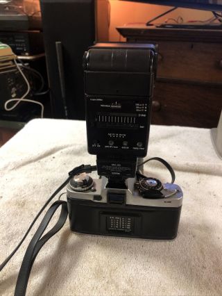 Vintage Minolta XD - 11 35mm film Camera w/200mm Lens Flash & Neck Strap 2