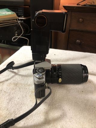 Vintage Minolta XD - 11 35mm film Camera w/200mm Lens Flash & Neck Strap 3