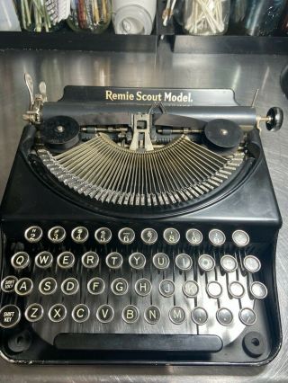 Vintage 1932 Remington Remie Scout Model Typewriter Platen Feed Rollers Feet