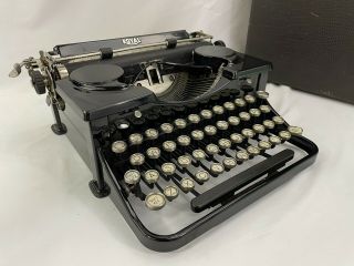 1931 Vintage Royal Model “p” Portable Typewriter W/ Case - Black Beauty