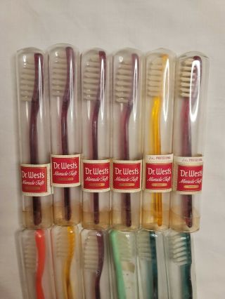 30 ' s WWII RARE Vintage Dr.  West GLASS MIRACLE - TUFT TOOTHBRUSH box CASE 12 5