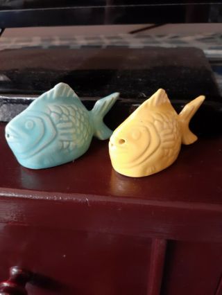 Vintage Chicken Of The Sea Tuna Fish Salt And Pepper Shakers Ceramic V/g Cond