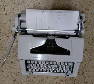 Vintage Hermes 3000 Portable Typewriter W/ Case Lithuanian Keyboard
