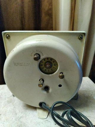 VTG 1940 ' s Art Deco Westclox Logan S5 - F Electric Alarm Clock A - 1 3