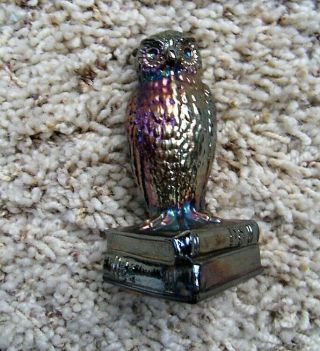 Vtg Degenhart Glass Wise Owl On Books Figurine Paperweight Amethyst Carnival