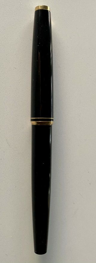 Pre - Owned Mont Blanc 320 Fountain Pen,  14k Nib,  Converter Fill,  Black/gold