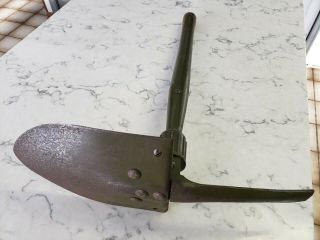 Vintage Us Army 1952 Folding Shovel Entrenching Tool With Pick Axe