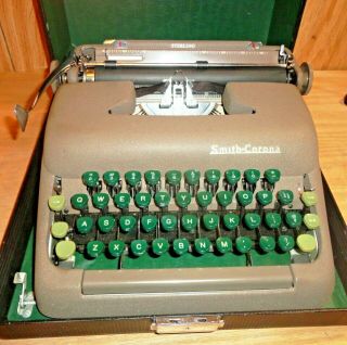 Vintage Smith Corona Sterling Portable Typewrite,  In Case With Key,  See Photos