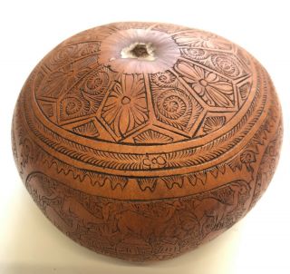 Vintage Peruvian Hand Carved Gourd Story Folk Art Storytelling Detailed Age??