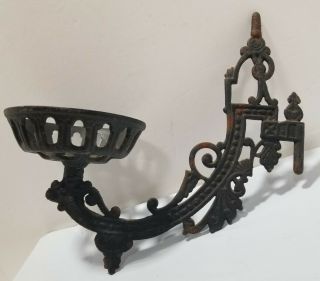 Vintage/antique Ornate Cast Iron Wall Swing Arm Oil Lamp Sconce No Bracket