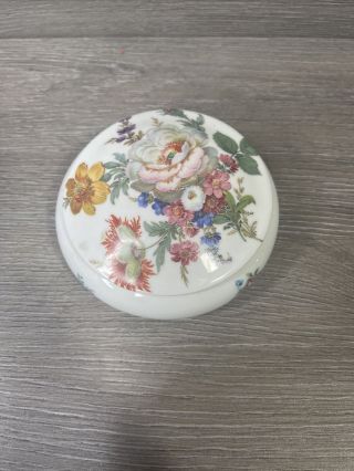 Vtg Limoges France Powder Trinket Dresser Box Flowers Porcelain 5.  5 " - Romance