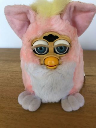 Vintage Baby Furby Pink/Yellow/White 70 - 940 Tiger Electronics 1999 2