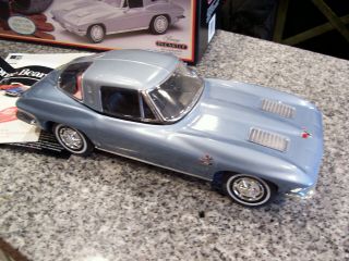 Chevrolet - - 1963 Corvette Coupe - - Rare Silver Blue - - Jim Beam Decanter - -