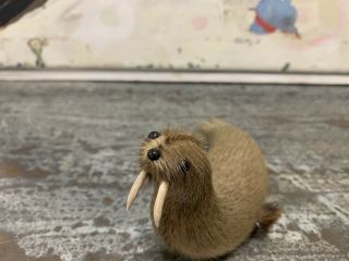 Vintage Real Fur Walrus Seal Inuit Eskimo Toy Collectible w/ Mohawk 6” long 2