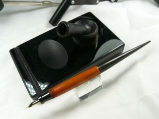 Parker Duofold Jr.  Desk Fountain Pen In Orange With Onyx Base