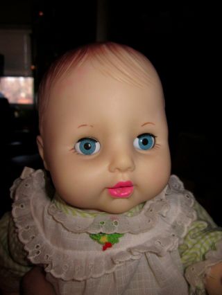 Ideal Co.  Baby Doll (1983 Cbs,  Inc. ) 16 " Sleep Eyes,  7518 2/19