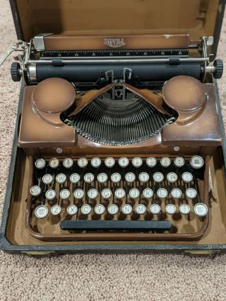 Vintage 1930s Brown Royal Model P Portable Typewriter W/original Case