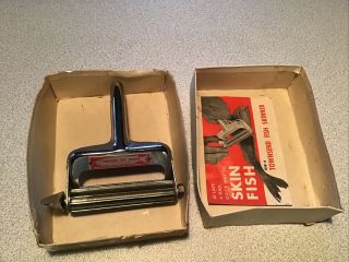 Vintage Townsend Fish Skinner With Instructions - Des Moines,  Ia