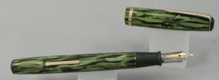 Wearever Deluxe 100 Green Striated & Gold Fountain Pen - 14kt Nib - 1940 