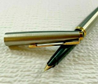 Parker 45 Flighter Deluxe With Gold Trim And 14k Xf Nib