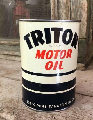 Triton Motor Oil Quart Can Dated 1934