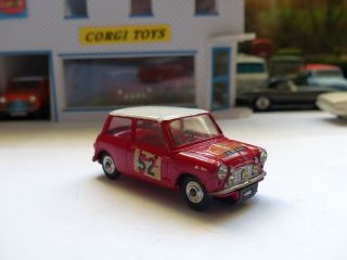 Corgi Toys Gift Set 38 Monte Carlo 1965 5