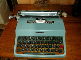 Vintage Early Olivetti Underwood Lettera 32 Typewriter Made Italy,  Parts/ Repair
