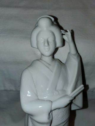 Japanese White Geisha Girl Porcelain Figurine 10 