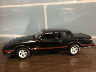 1987 Chevy Monte Carlo Ss 1:18 Welly