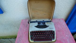 Machine à écrire Olympia Splendid 99 Vintage Typewriter